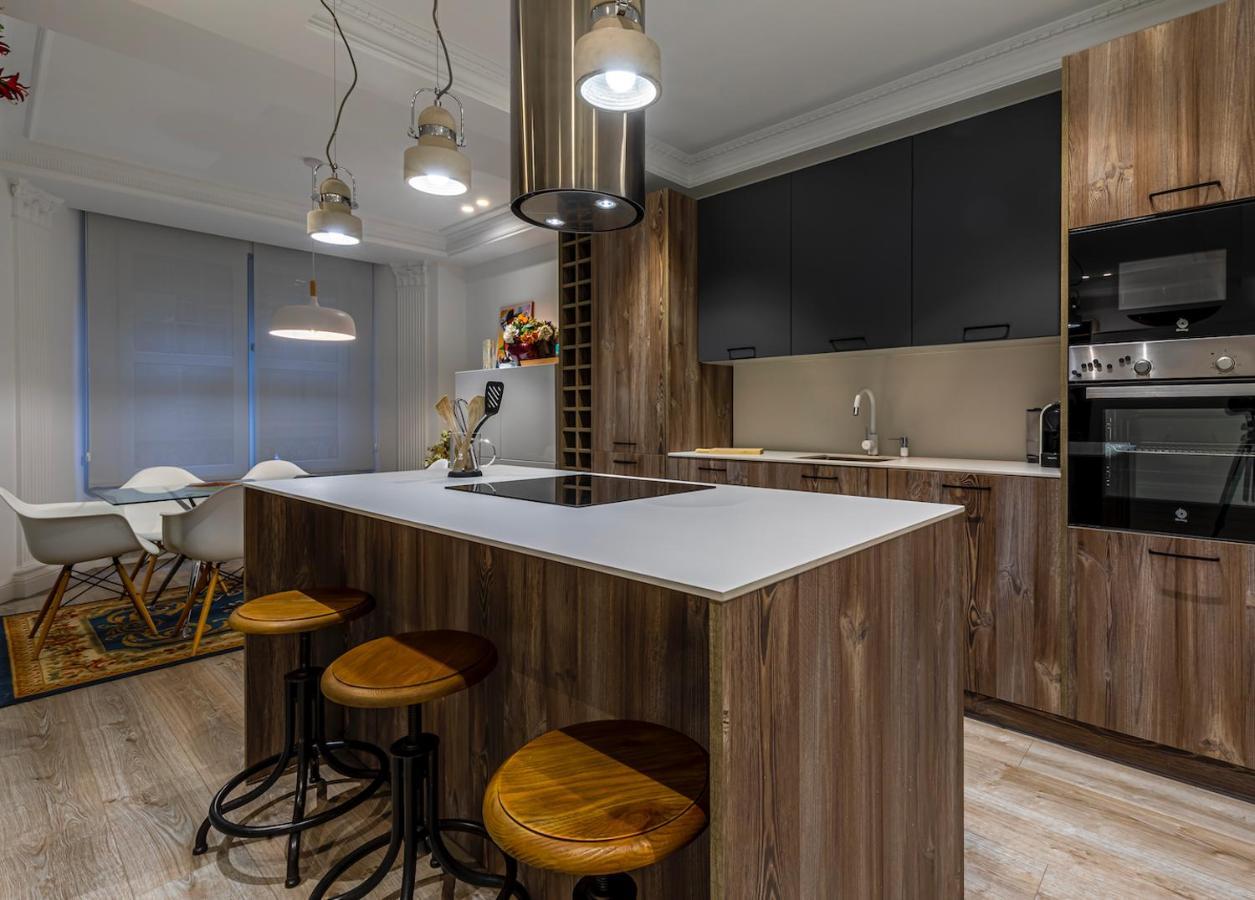 110 M2 Central Apartment In Abando Close To Guggenheim With Parking Bilbao Extérieur photo